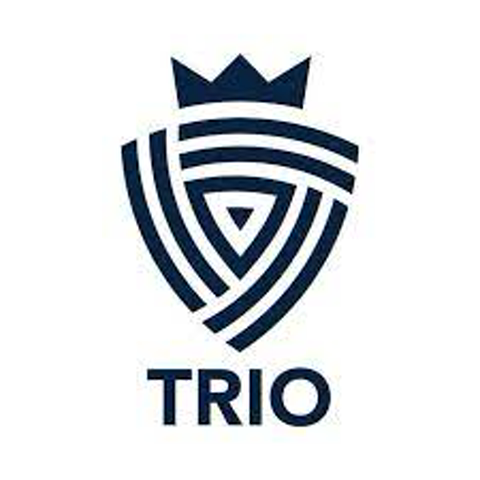 Trio crest